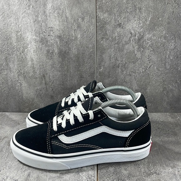 Vans Old Skool Black White Youth Size 3 Unisex - Picture 3 of 8